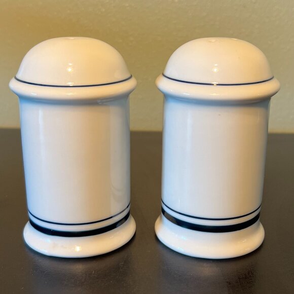 Vtg DANSK BISTRO Christianshavn Blue Porcelain Salt & Pepper Shakers ~ Portugal - Picture 2 of 6